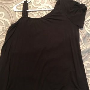 Old the shoulder top